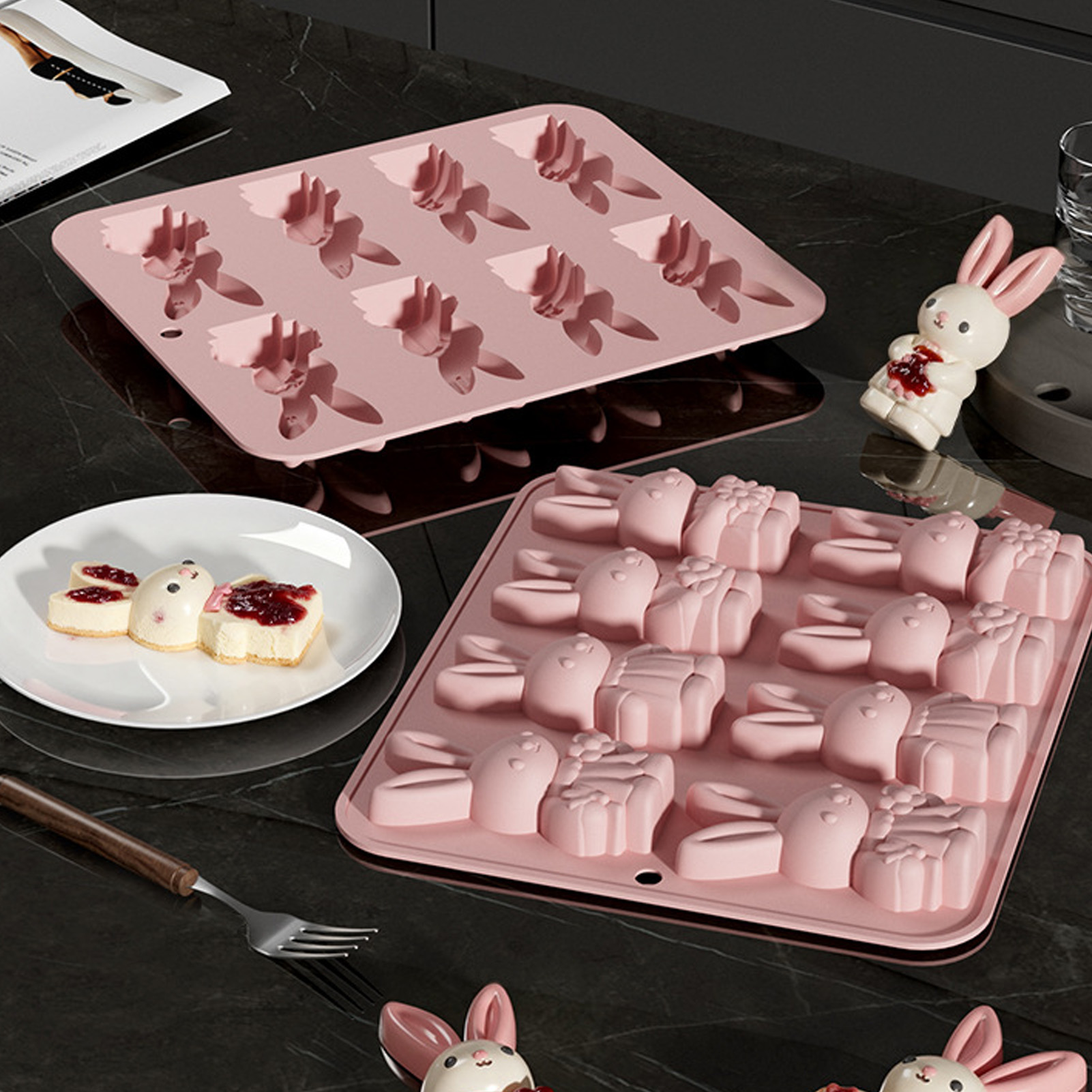 Professional Cake Mold Bunny S - огляд і ціна Bunny Cake Mold